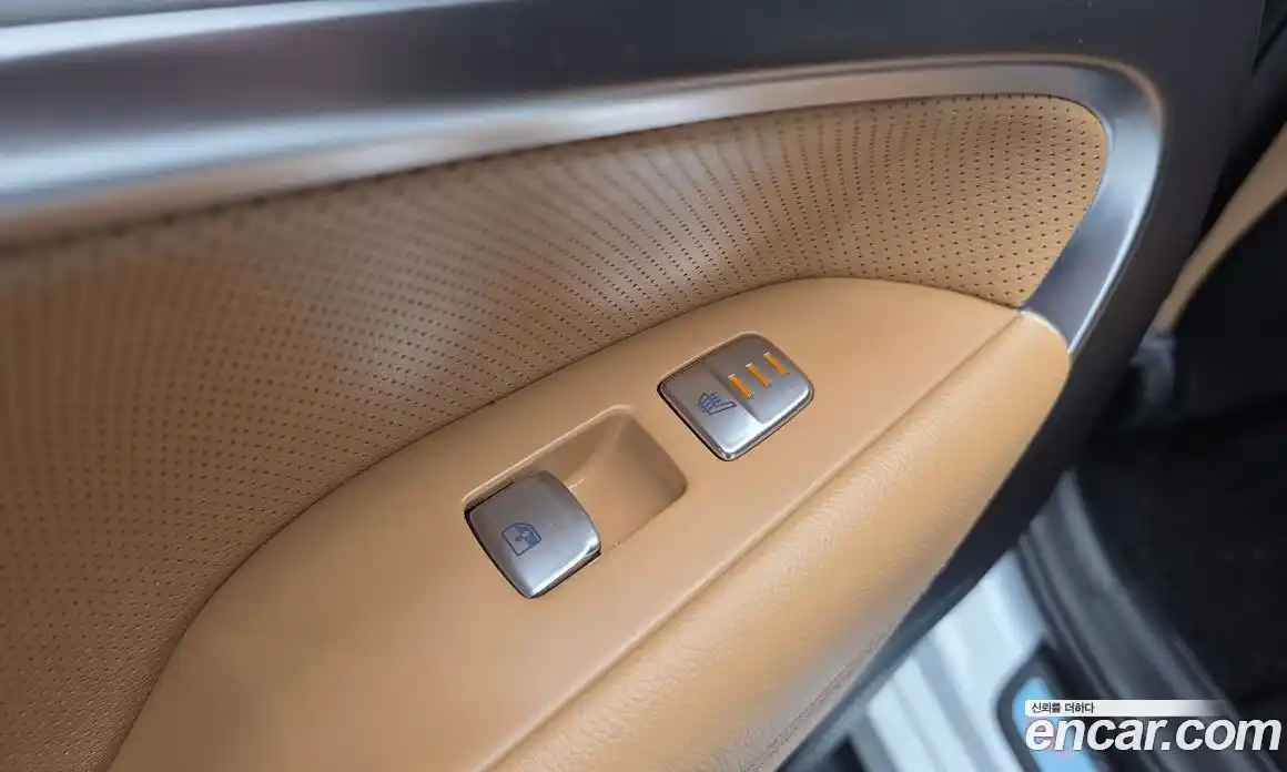 Genesis G70 2025 2.5 гидро в Москве, фото 25
