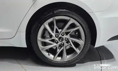 Genesis G70 2025 2.5 гидро в Москве, миниатюра 7