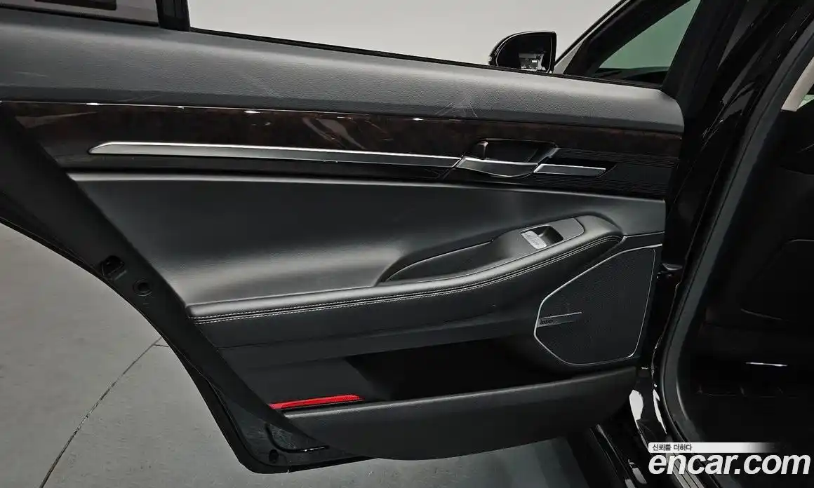 Genesis EQ900 2017 3.8 гидро в Москве, фото 15