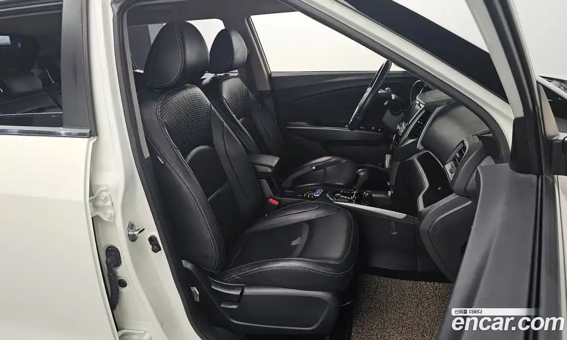 SsangYong TIBOLI 2018 1.6 гидро в Москве, фото 17