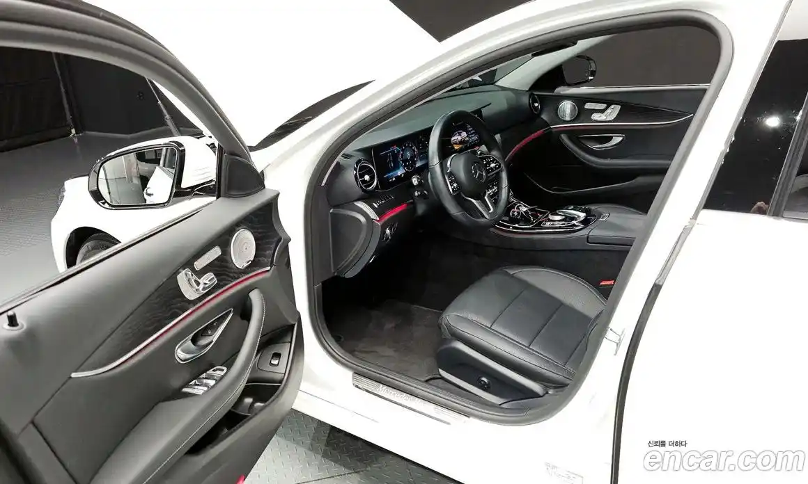 Mercedes-Benz E-Class 2020 2.0 гидро в Москве № 1545184, фото 13