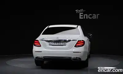Mercedes-Benz E-Class 2020 2.0 гидро в Москве № 1545184, миниатюра 4
