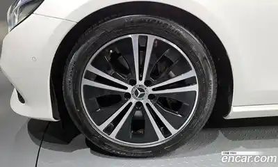 Mercedes-Benz E-Class 2020 2.0 гидро в Москве № 1545184, миниатюра 5