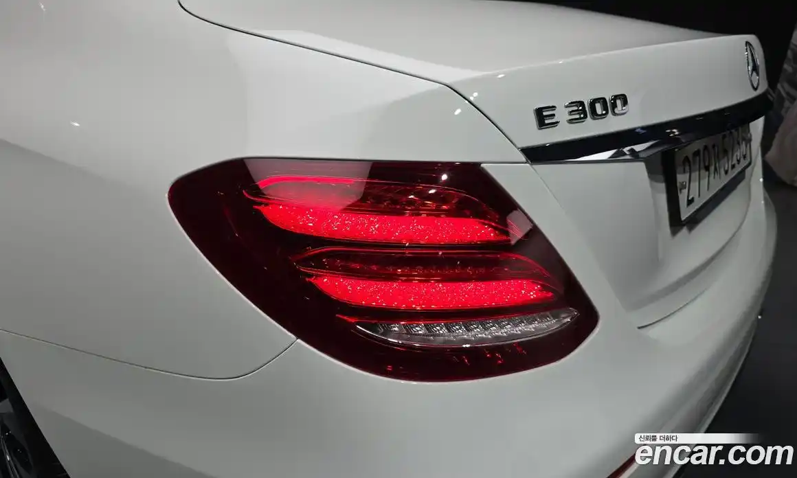 Mercedes-Benz E-Class 2020 2.0 гидро в Москве № 1545184, фото 9