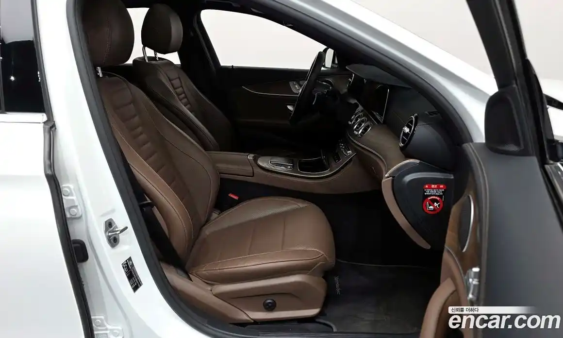 Mercedes-Benz E-Class 2022 2.0 гидро в Москве № 1545298, фото 16