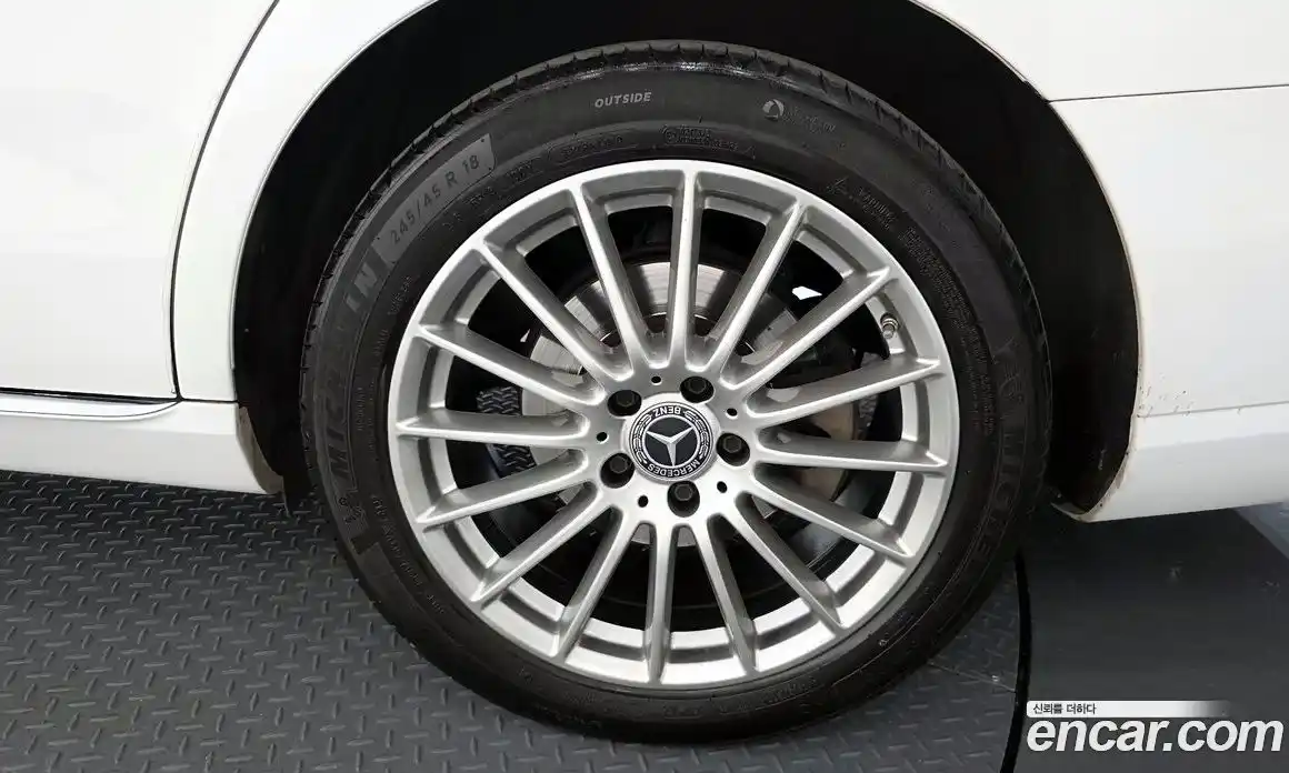 Mercedes-Benz E-Class 2022 2.0 гидро в Москве № 1545298, фото 7