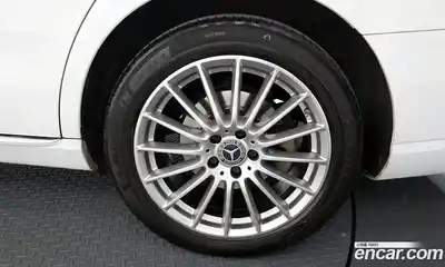Mercedes-Benz E-Class 2022 2.0 гидро в Москве № 1545298, миниатюра 7