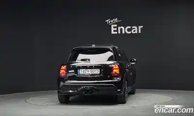 Mini Cooper 2024 2.0 гидро в Москве № 1547972, миниатюра 4