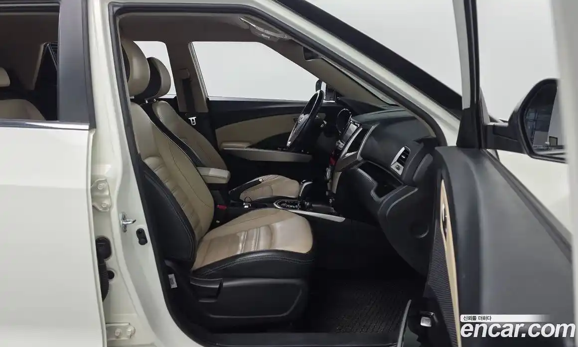 SsangYong TIBOLI 2015 1.6 гидро в Москве № 1613305, фото 16