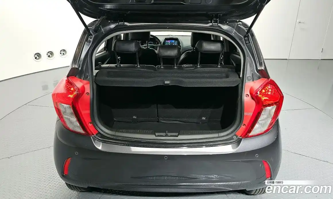 Chevrolet Spark 2016 1.0 гидро в Москве, фото 26