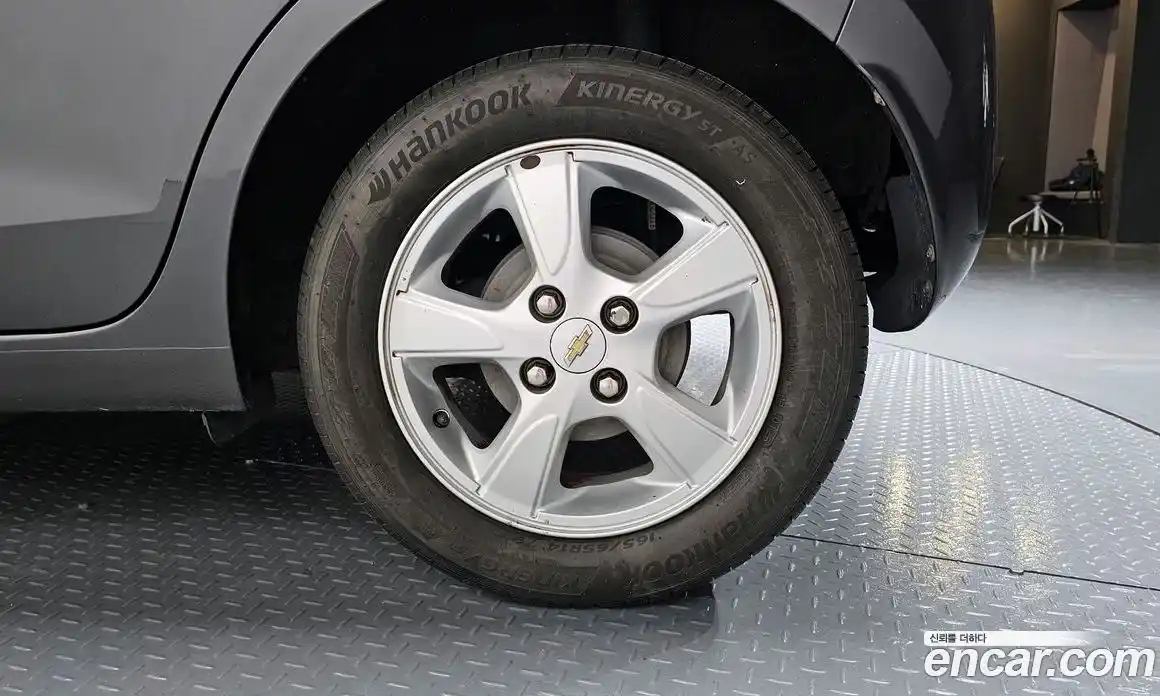 Chevrolet Spark 2016 1.0 гидро в Москве, фото 7
