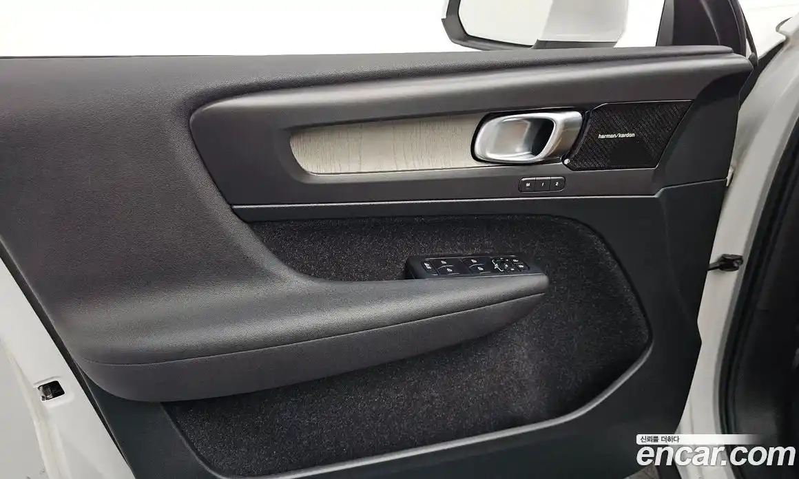 Volvo XC40 2019 2.0 гидро в Москве № 1618585, фото 14
