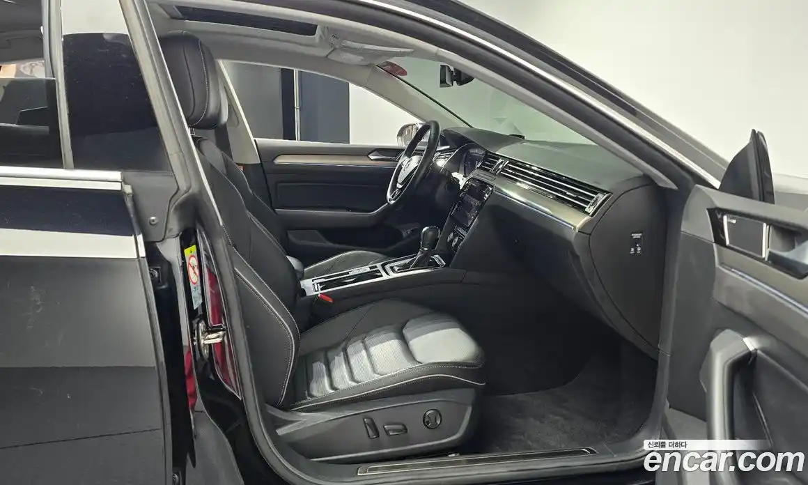 Volkswagen Arteon 2019 2.0 гидро в Москве № 1623396, фото 16