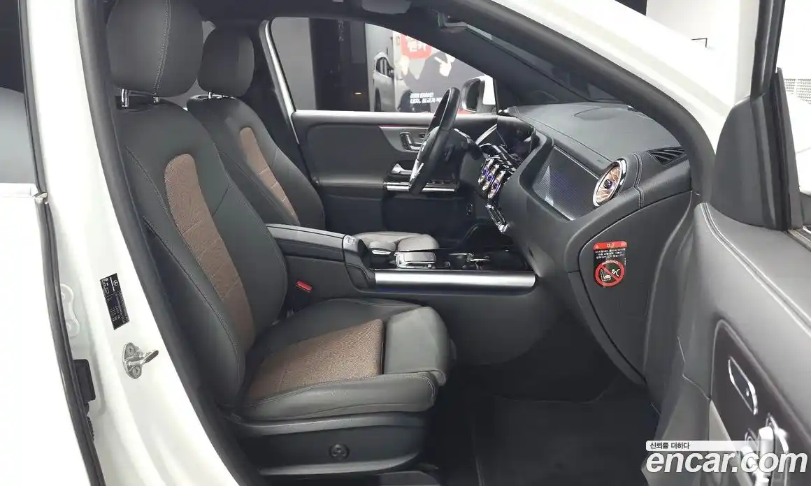 Mercedes-Benz EQA 2021 0.2 гидро в Москве № 1689960, фото 12