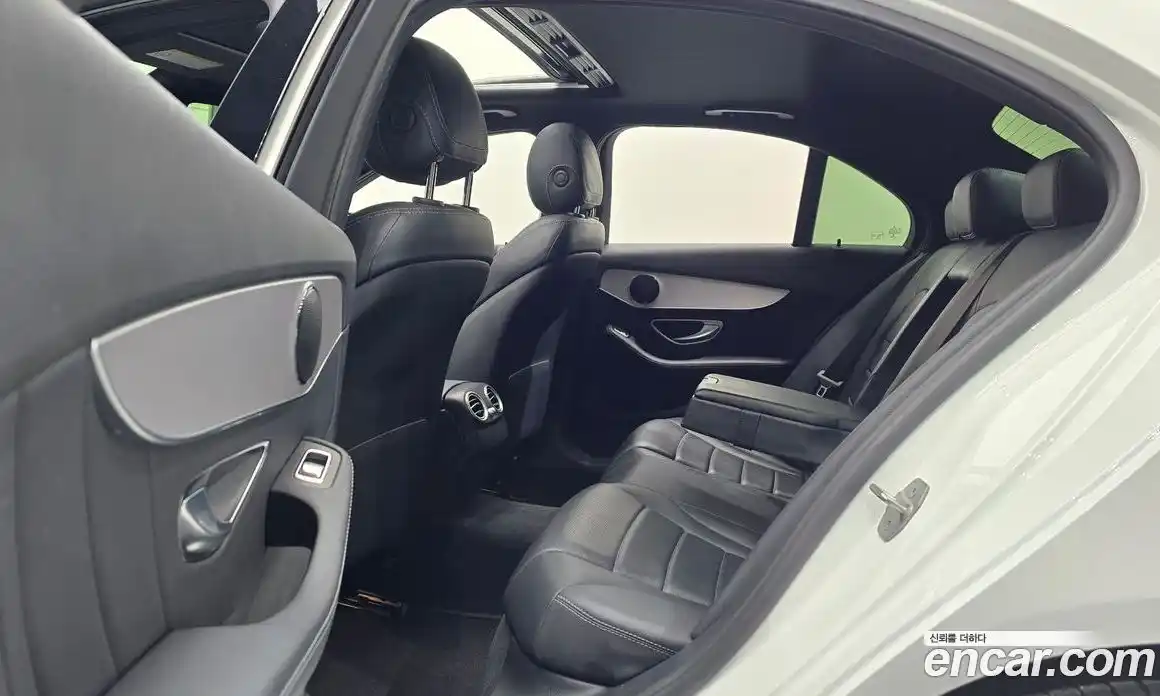 Mercedes-Benz C-Class 2018 2.0 гидро в Москве № 1690061, фото 17