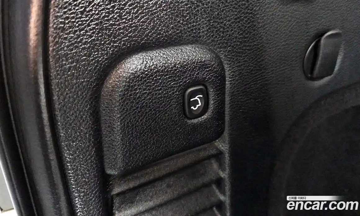 Jeep Cherokee 2020 3.6 гидро в Москве № 1694416, фото 26