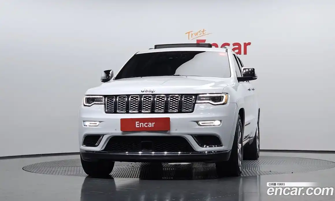 Jeep Cherokee 2020 3.6 гидро в Москве № 1694416, фото 3