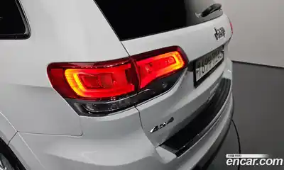 Jeep Cherokee 2020 3.6 гидро в Москве № 1694416, миниатюра 9