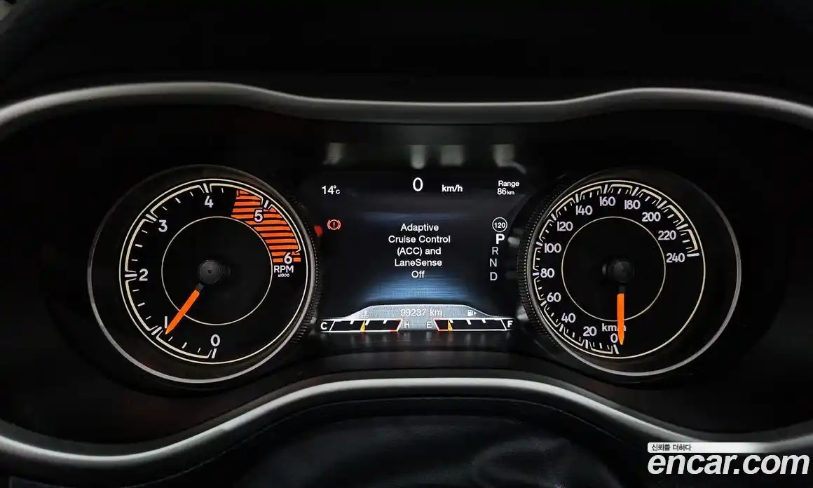 Jeep Cherokee 2017 2.2 гидро в Москве № 169738, фото 8