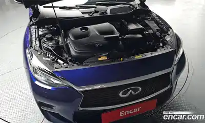 Infiniti Q30 2017 2.0 гидро в Москве № 1699121, миниатюра 6