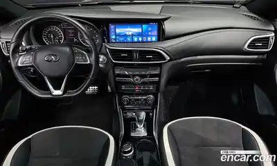 Infiniti Q30 2017 2.0 гидро в Москве № 1699121, миниатюра 10