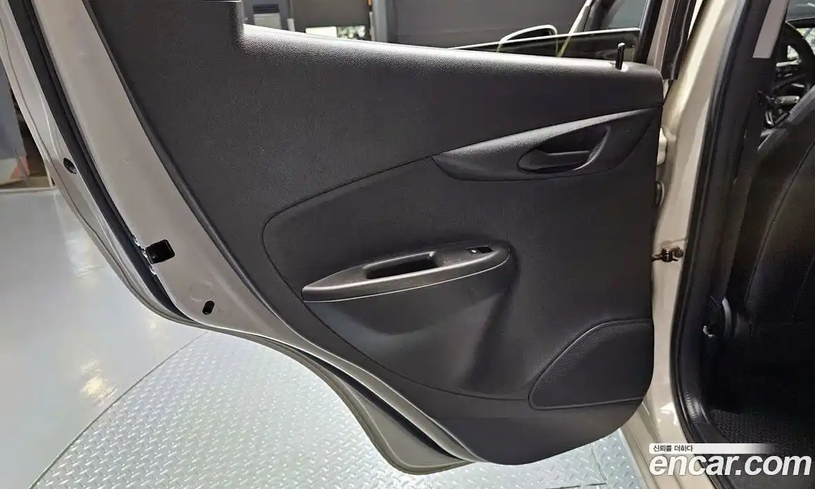 Chevrolet Spark 2015 1.0 гидро в Москве № 1760402, фото 15