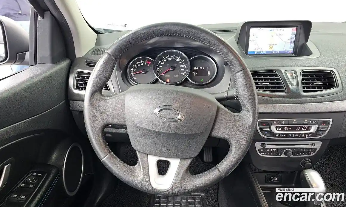 Renault SM3 2012 1.6 гидро в Москве № 1761551, фото 19