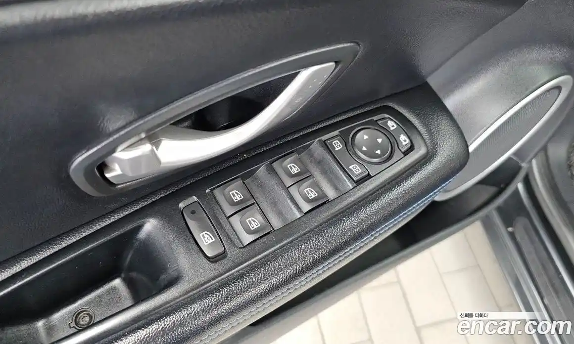 Renault SM3 2012 1.6 гидро в Москве № 1761551, фото 28