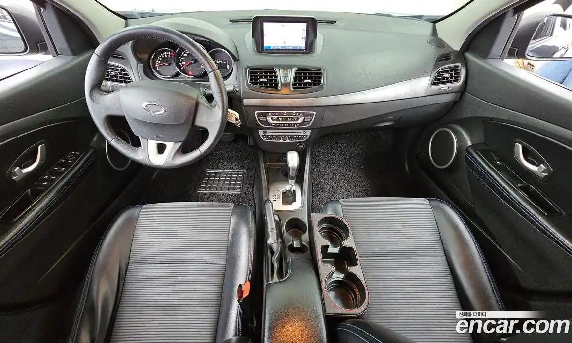 Renault SM3 2012 1.6 гидро в Москве № 1761551, фото 10