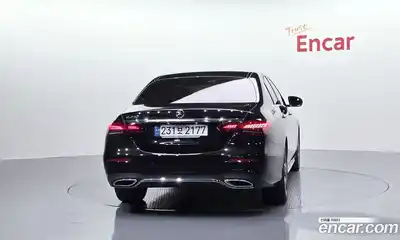 Mercedes-Benz E-Class 2023 2.0 гидро в Москве № 1762230, миниатюра 4