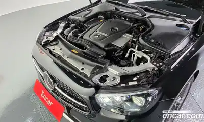 Mercedes-Benz E-Class 2023 2.0 гидро в Москве № 1762230, миниатюра 6