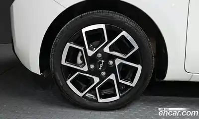 Kia Ray 2023 1.0 гидро в Москве № 1831923, миниатюра 5