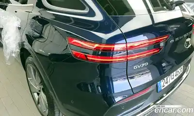 Genesis GV70 2024 2.5 гидро в Москве № 1832158, миниатюра 9