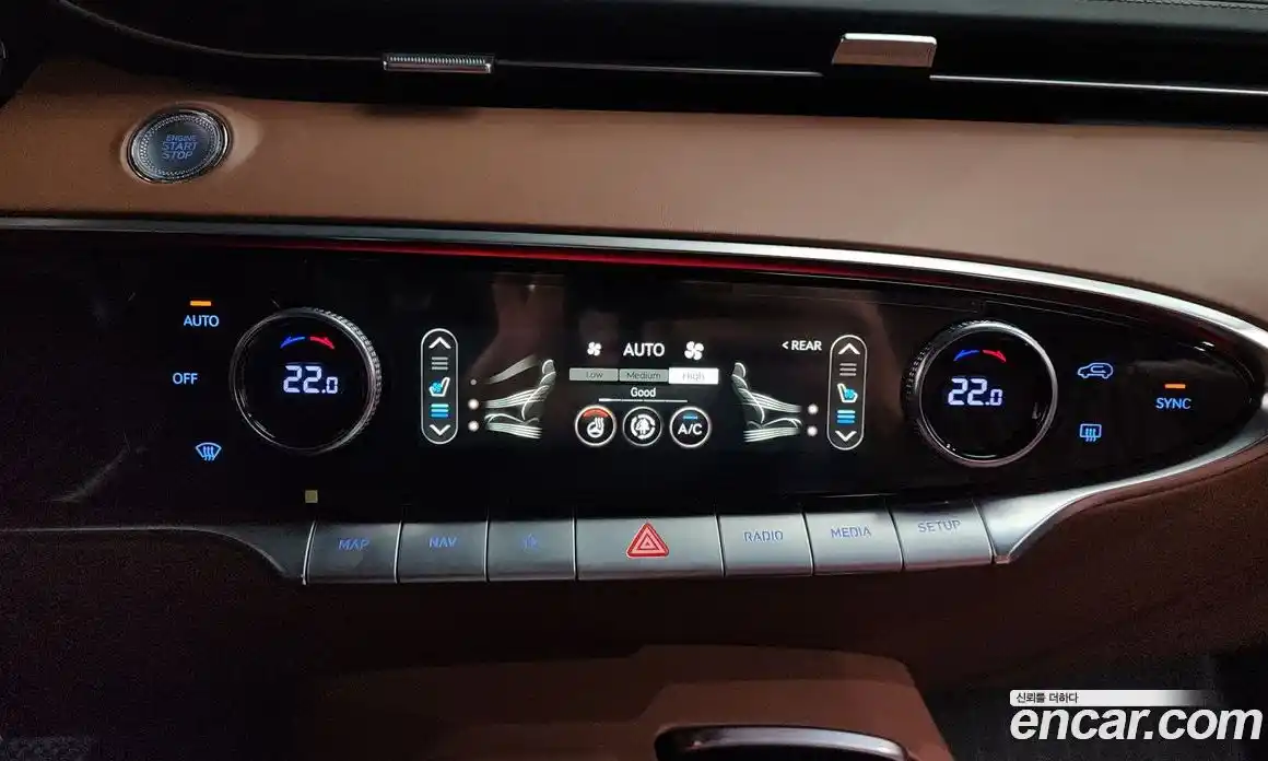 Genesis GV70 2022 2.5 гидро в Москве № 1832285, фото 32