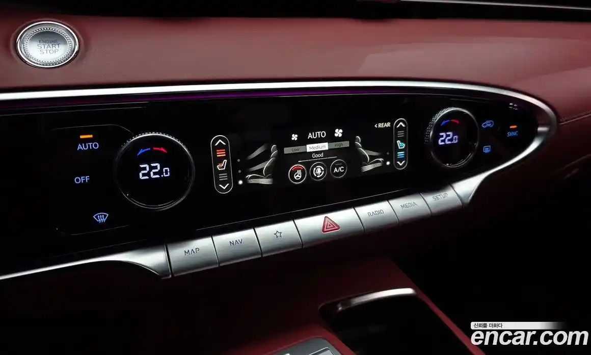 Genesis GV70 2022 2.5 гидро в Москве № 1832376, фото 24