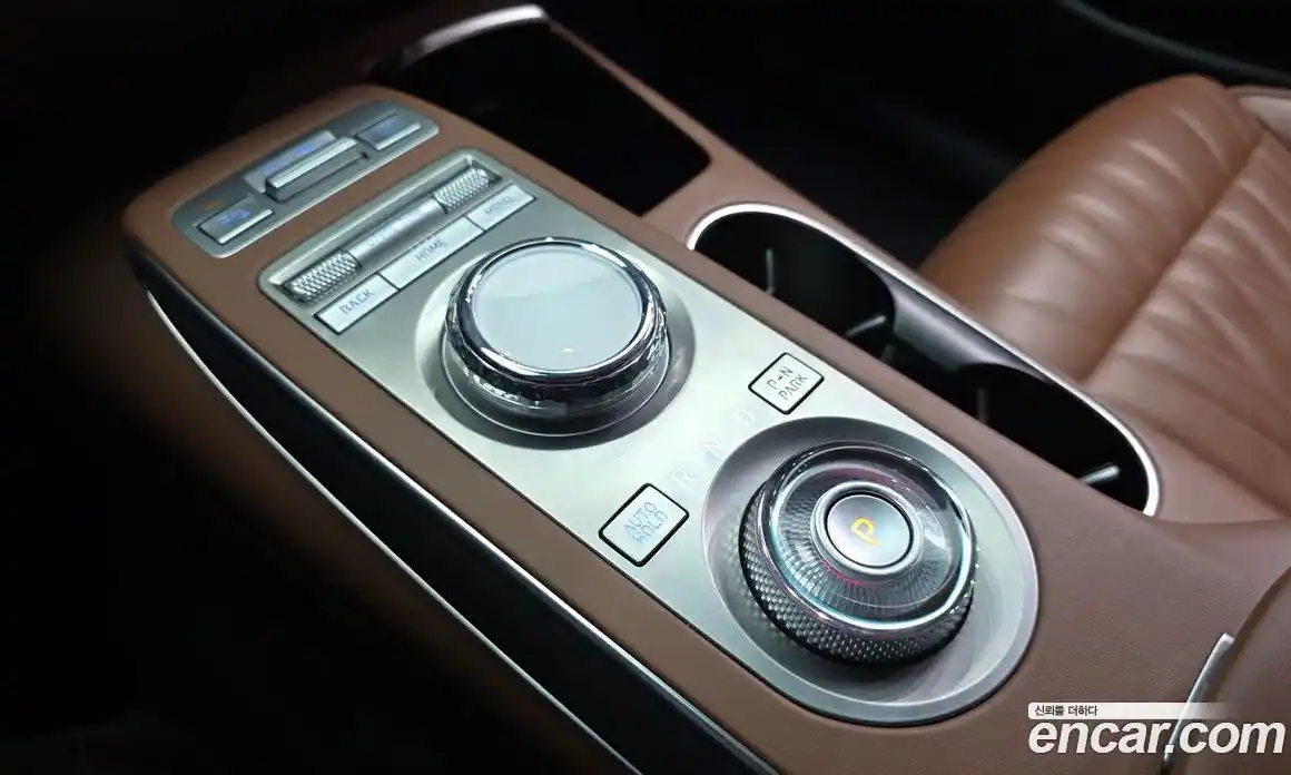 Genesis GV70 2021 2.5 гидро в Москве № 1832480, фото 9