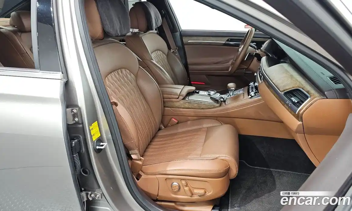 Genesis G90 2019 3.8 гидро в Москве № 1832524, фото 17