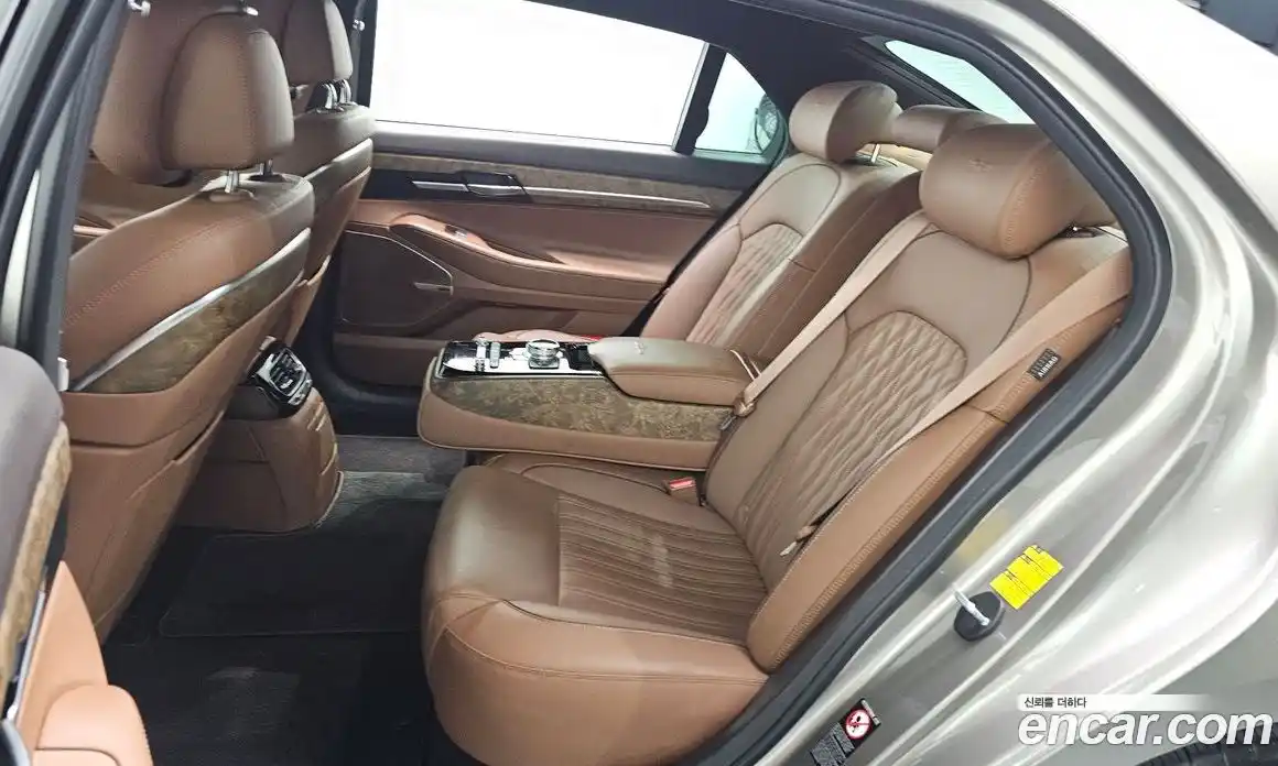 Genesis G90 2019 3.8 гидро в Москве № 1832524, фото 18