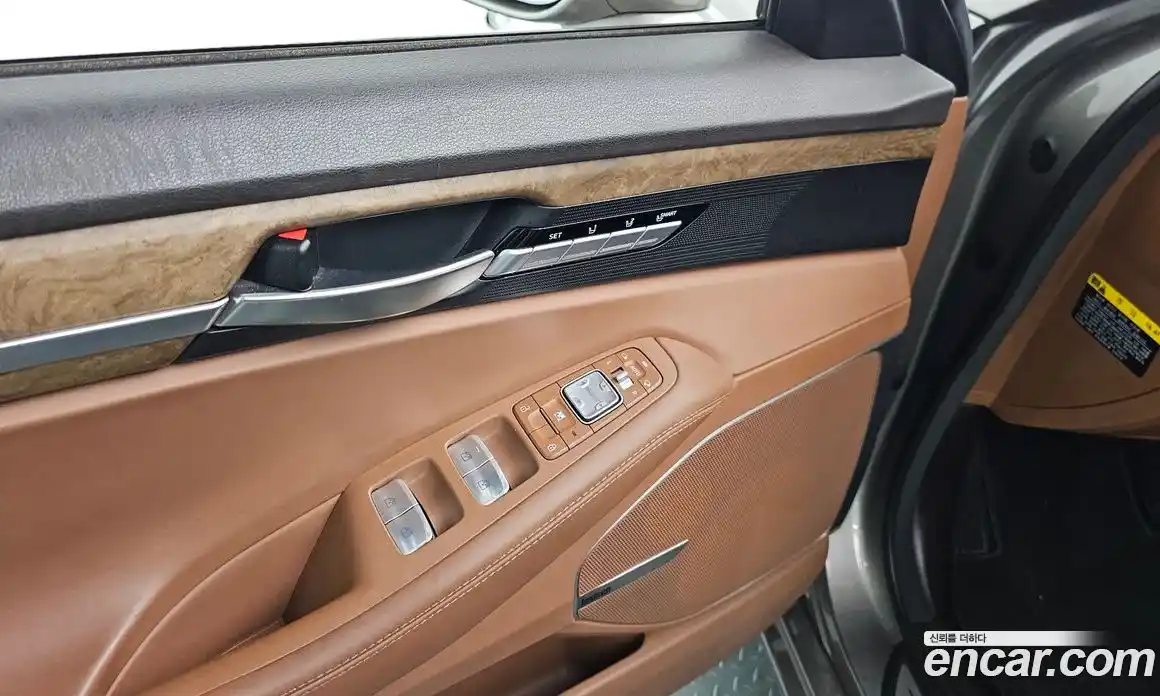 Genesis G90 2019 3.8 гидро в Москве № 1832524, фото 24