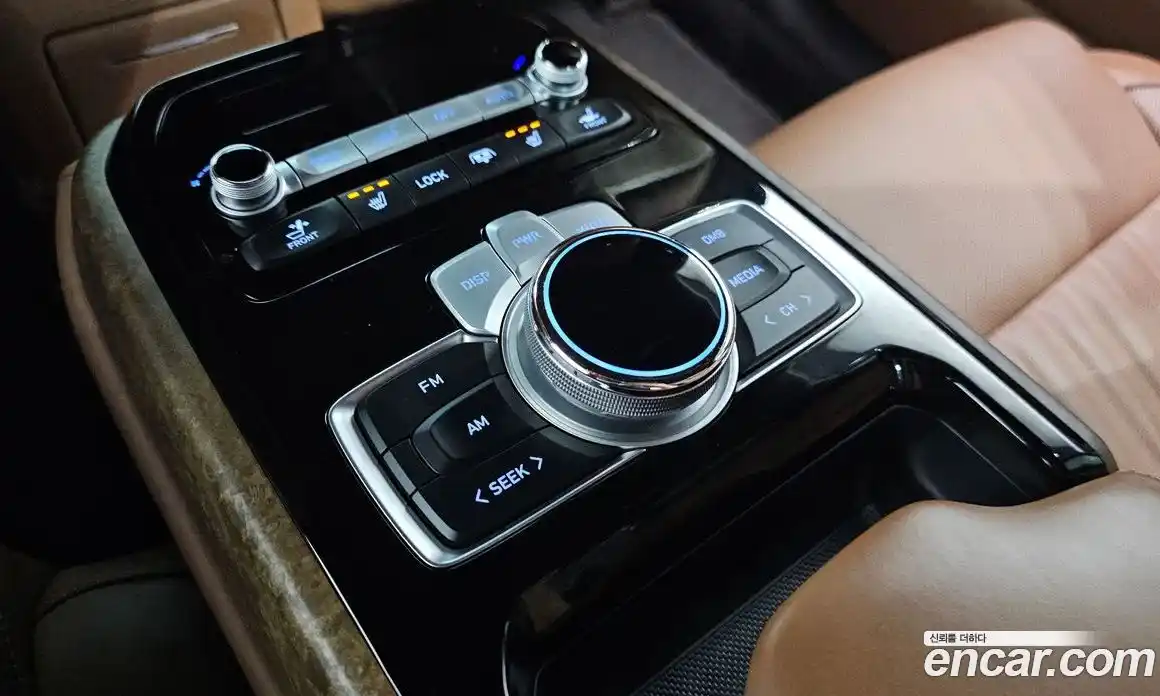 Genesis G90 2019 3.8 гидро в Москве № 1832524, фото 26