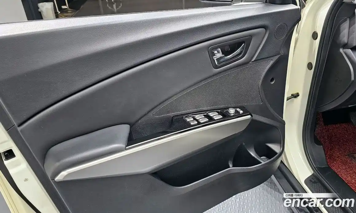 SsangYong TIBOLI 2015 1.6 гидро в Москве № 1833150, фото 14