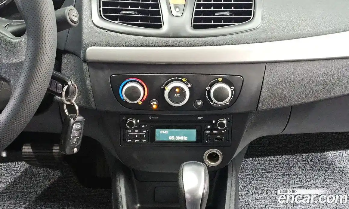 Renault SM3 2018 1.6 гидро в Москве № 1834500, фото 25