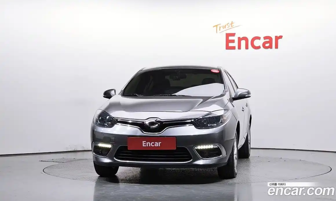 Renault SM3 2018 1.6 гидро в Москве № 1834500, фото 3