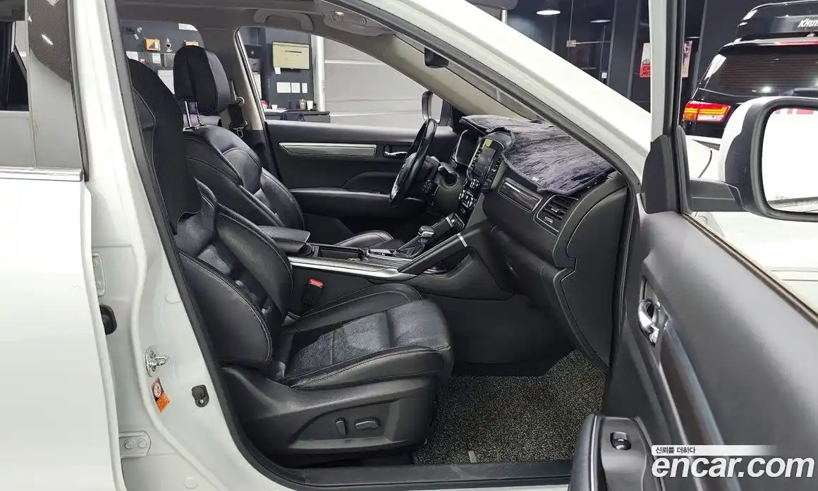 Renault QM6 2017 2.0 гидро в Москве № 1834903, фото 16