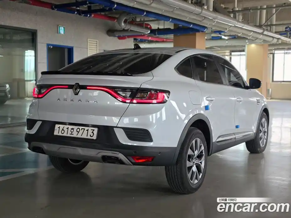 Renault Arkana 2025 1.6 вариатор в Москве № 1835087, фото 6