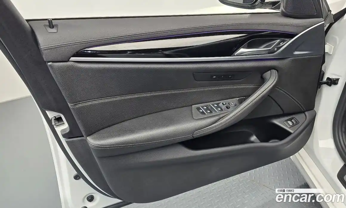 BMW 5-Series 2018 2.0 гидро в Москве № 1835679, фото 14