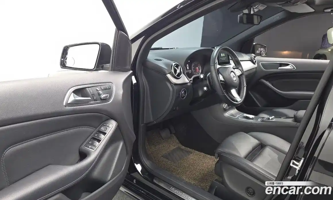 Mercedes-Benz B-Class 2017 2.0 гидро в Москве № 1835896, фото 11