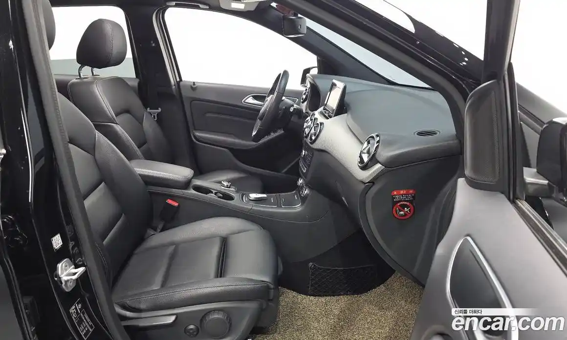 Mercedes-Benz B-Class 2017 2.0 гидро в Москве № 1835896, фото 10