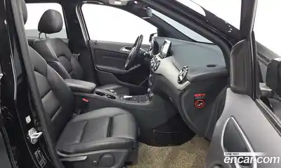 Mercedes-Benz B-Class 2017 2.0 гидро в Москве № 1835896, миниатюра 10