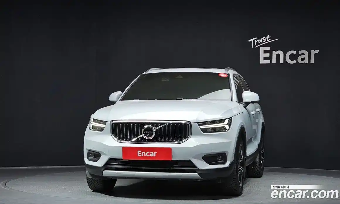 Volvo XC40 2022 2.0 гидро в Москве № 1836799, фото 3